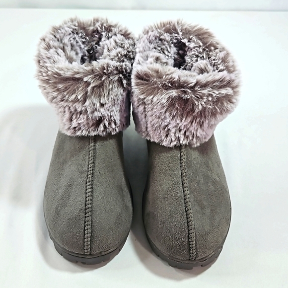 Jessica Simpson Fur Slippers Sz Medium - Picture 1 of 7